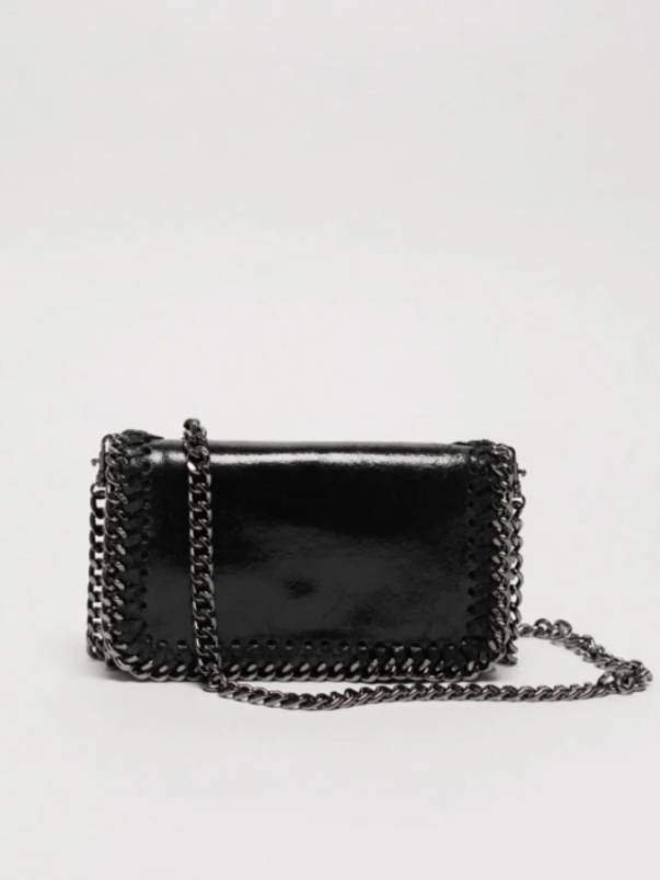 bolso bandolera de piel negro. correa larga para hombro.cuero autentico