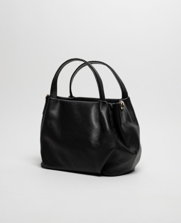 bolso de piel vacuno negro, asas fijas y extraíbles, cremallera y textil interior. en nuestra tienda online