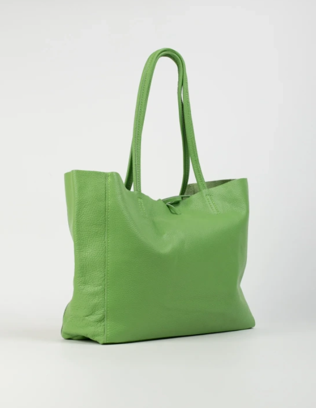 Bolso shopper de piel verde lima, diseño elegante con cierre de cordón y asas largas. Compra bolsos de piel barato