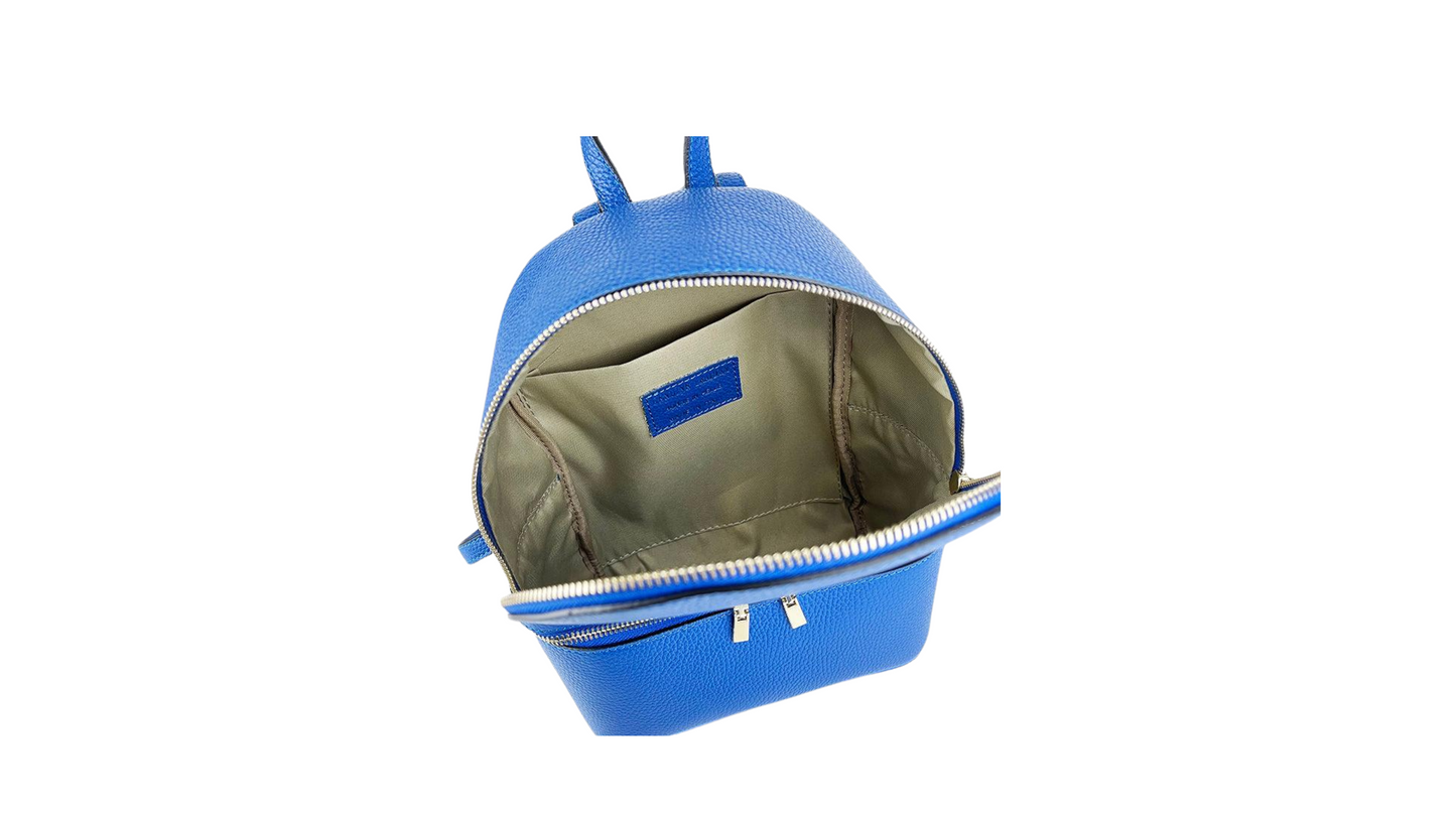 interior textil de mochila de piel azul. cuero genuino. hecho a mano