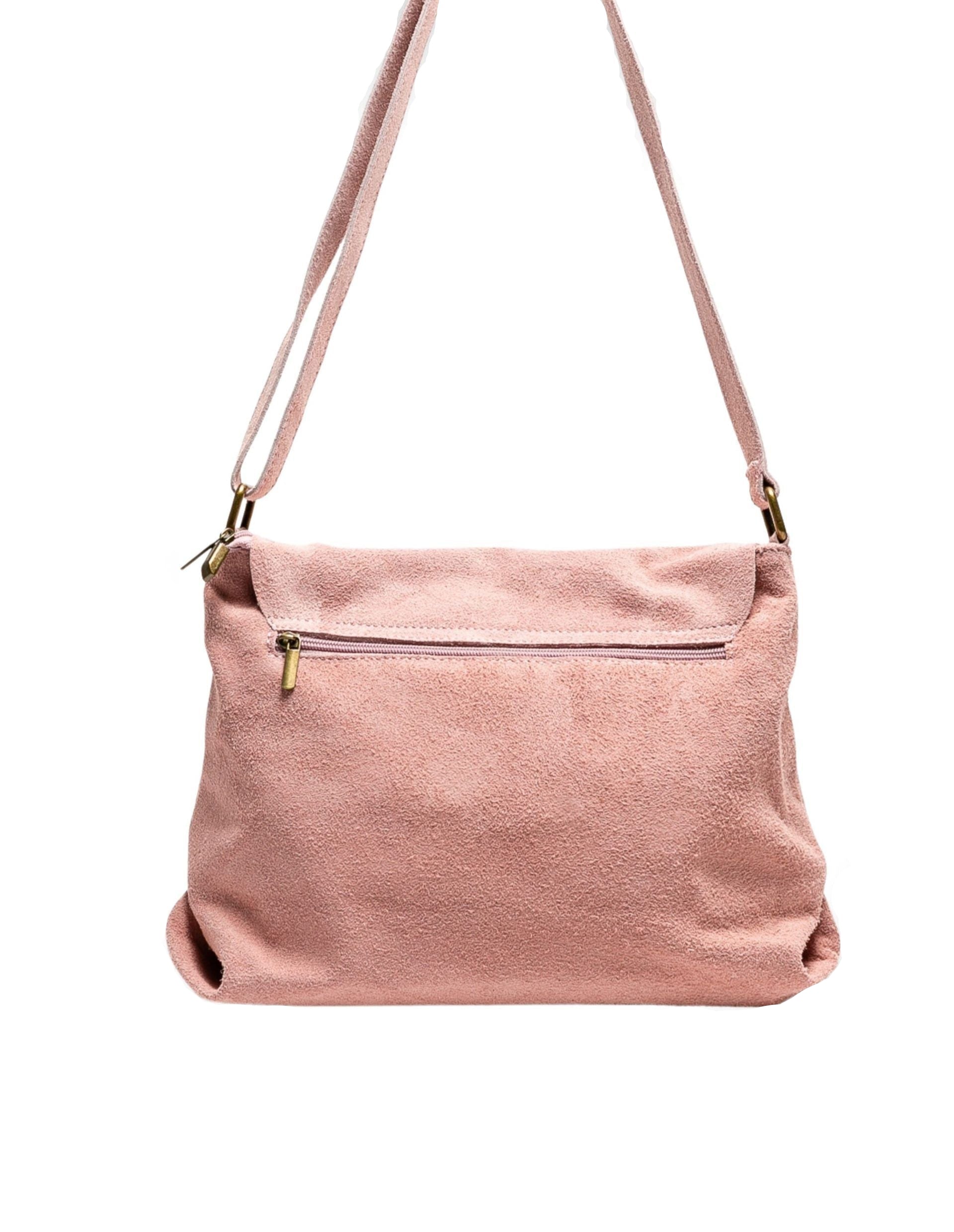 parte trasera de bolso bandolera de cuero rosa. asa ajustable. cierre cinturon. comprar bolso online