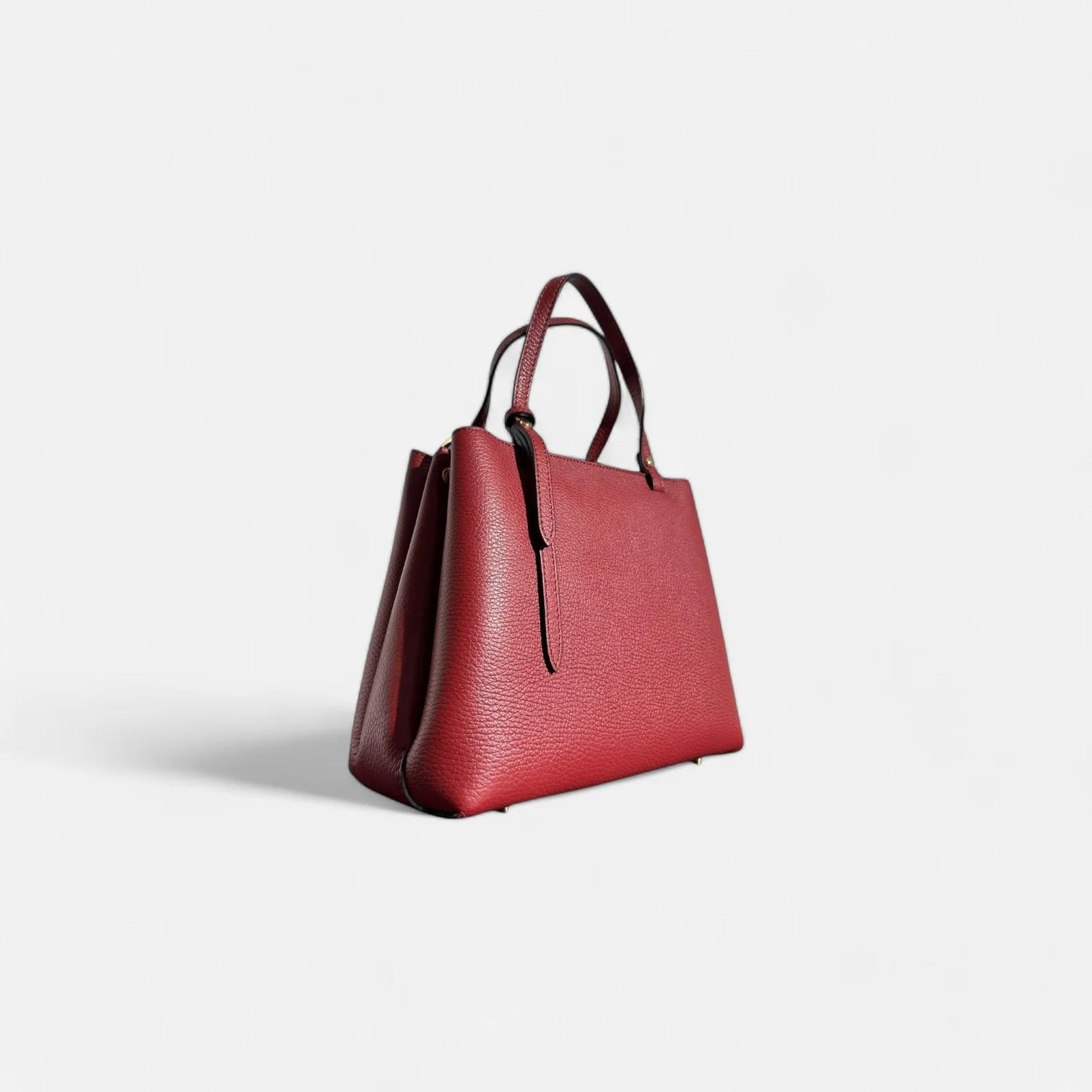 Bolso rojo de piel auténtica para mujer, diseño estructurado y elegante. Ideal como bolso de mano o bandolera. Compra online