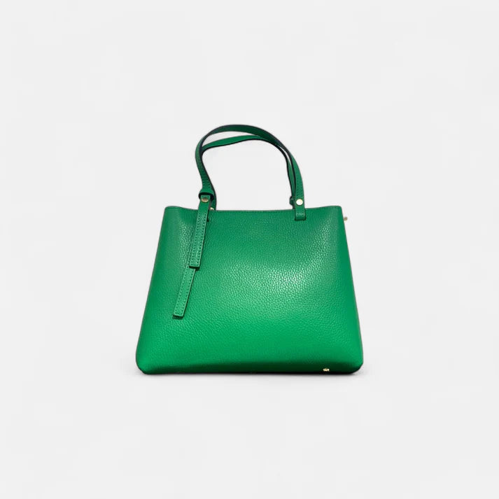 Bolso de piel verde para mujer, con diseño elegante y minimalista. Fabricado en cuero genuino con textura granulada